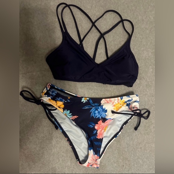 Cupshe Other - NWT CUPSHE Bikini Criss Cross Back Strappy Side Indigo Blue/floral size S